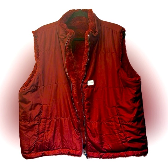 2/$12 NWOT Faux Fur Vest - Picture 2 of 3